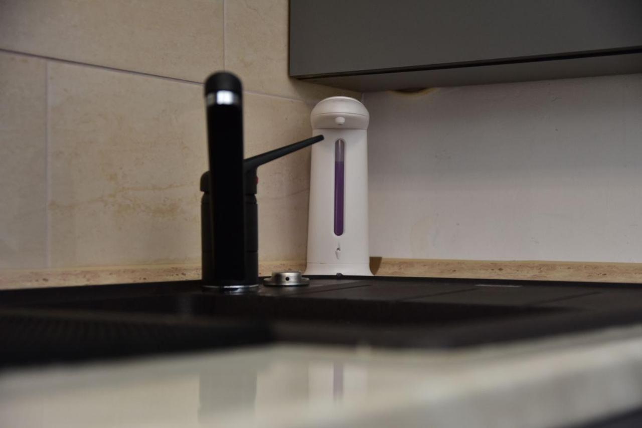 Apartament Dabe Hd Хунедоара Екстер'єр фото