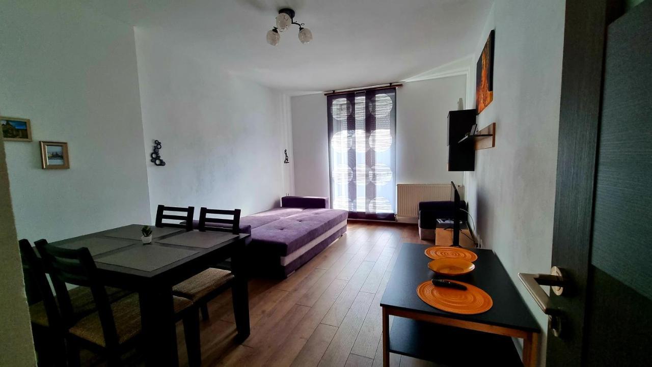 Apartament Dabe Hd Хунедоара Екстер'єр фото