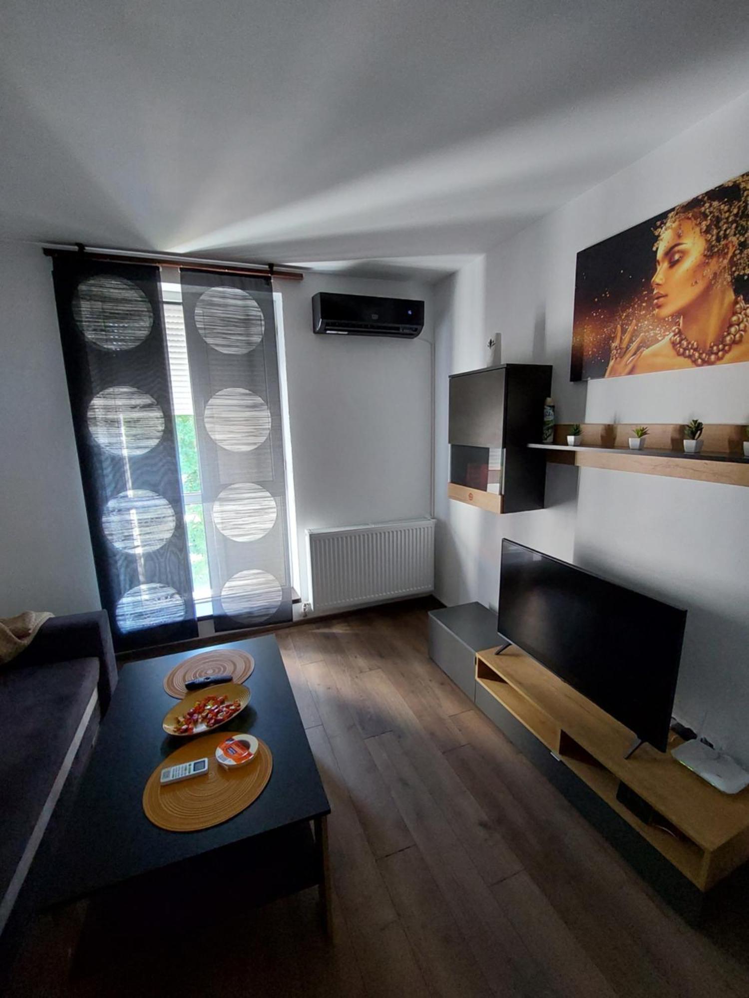 Apartament Dabe Hd Хунедоара Екстер'єр фото